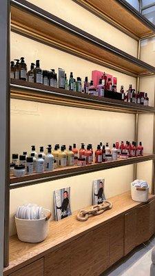 Simona Miami - Experimental Boutique