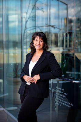 Stephanie Lynch, Real Estate Broker, Greater Puget Sound