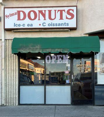Sylmar Donuts