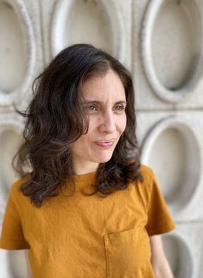 Low maintenance layered haircut, diffused for natural texture