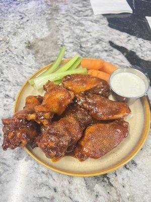 One in wings, Ramón special.