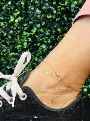 Rose gold anklet with rose gold diamond connector