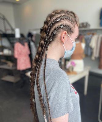 Lyndons Salon Boutique