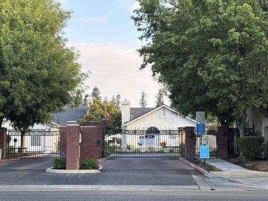 Country Club Estates