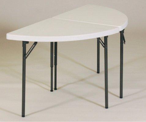 Halfmoon Table