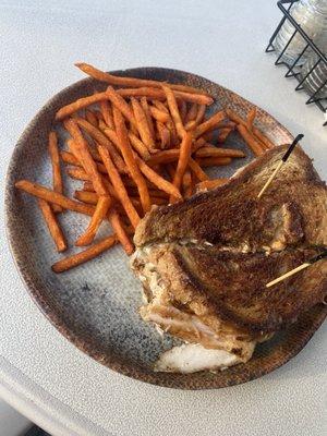 Ocean View Inn & Sports Pub