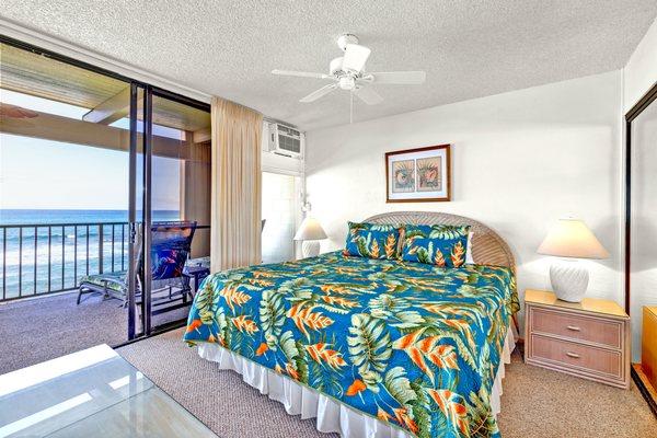 Sunny Kona Condo Vacation Rental
