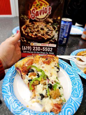 Savio‘s Giant Pizza & Deli