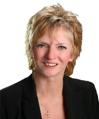 Bringing buyers & sellers together for 30 years! Let my experience & Knowledge work for you.