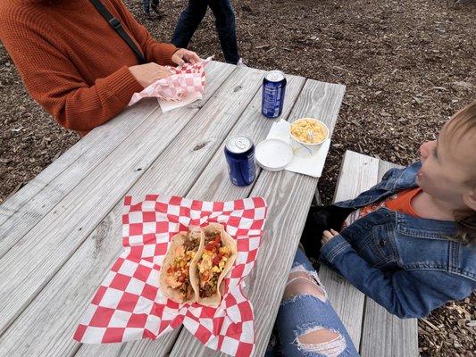 THE ABSOLUTE BEST PULLED PORK TACOS IVE EVER TASTED