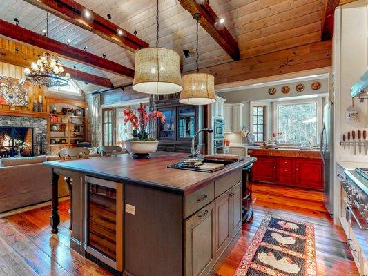 Berkshire Hathaway HomeServices Meadows Mountain Realty