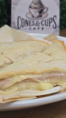 Cones & Cups Café