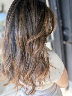 Warm beige balayage