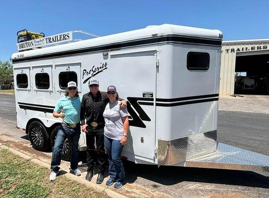 Bruton Easy-Pull Trailers