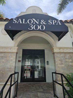 Salon Spa 300