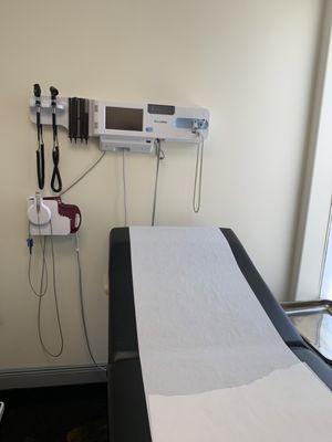 Love how clean and the modern equipment