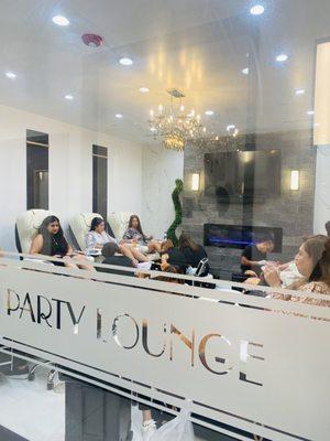 Coco Nail Bar - Downers Grove