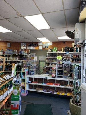 Dedham Line Liquor