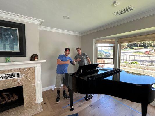 Modern Piano Moving