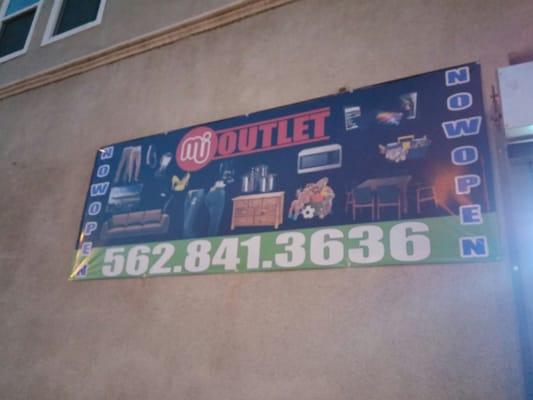 M & J Outlet & Closeouts