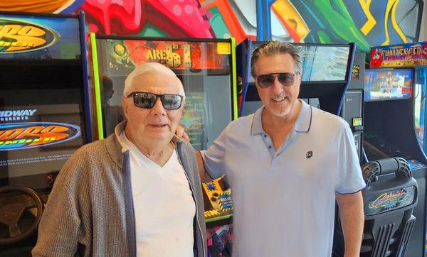 Juniors Barbershop and Co