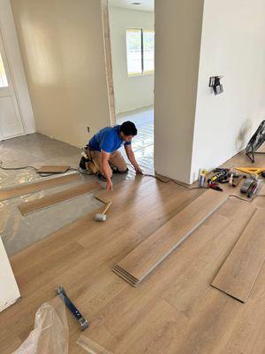 Husky Flooring & Carpet