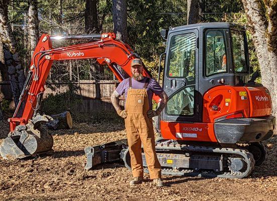 Third Hand Earthworks