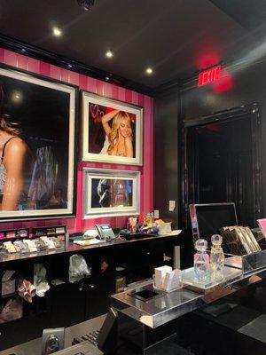 Victoria's Secret & PINK