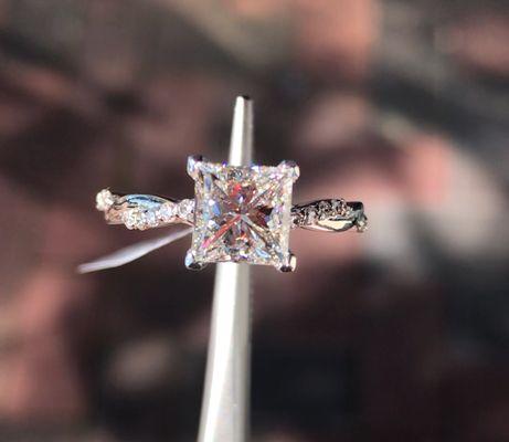 1.55ct Princess cut Engagement ring on infinity setting