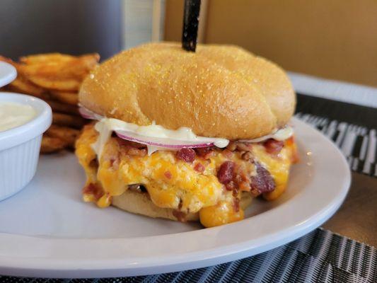 Taylor Made Restaurant and Bar