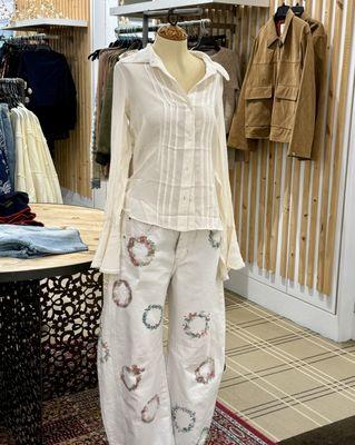 The updated 60s peasant style.