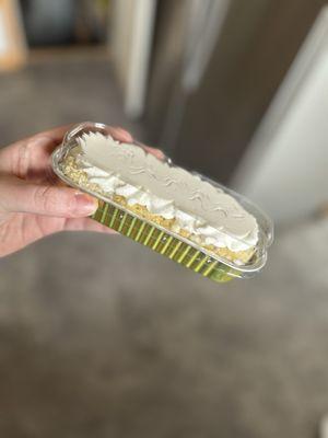 Lemon poppyseed cake (so so so so good)