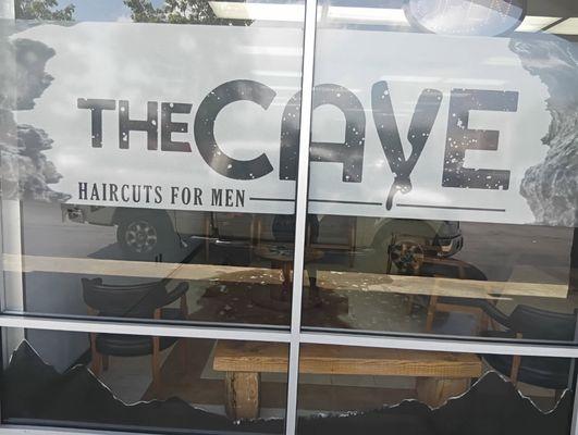 Oscar's Cleaning And Trash Service