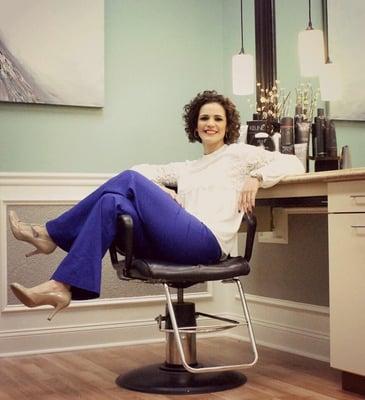 Salon M - Rachael Mora
