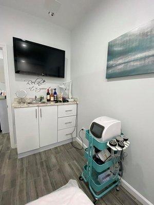 Infinity Glam & Laser