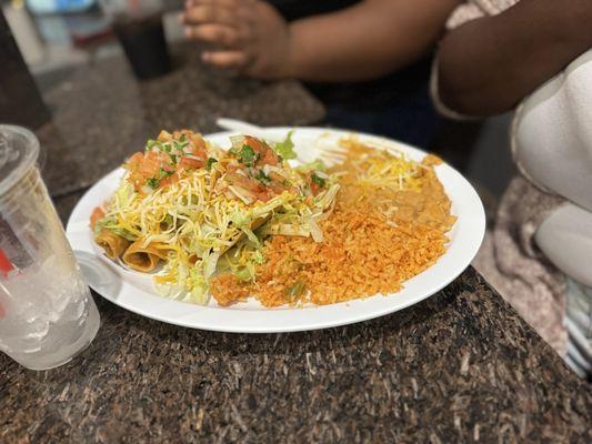 Rolled taco hard shell combo