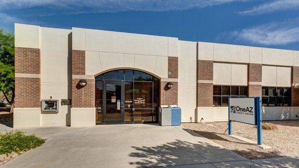 banks with free checking; credit union near me; banks & credit unions; credit union; community banks