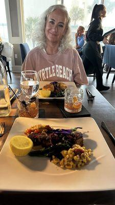 Scallops and cocktails!