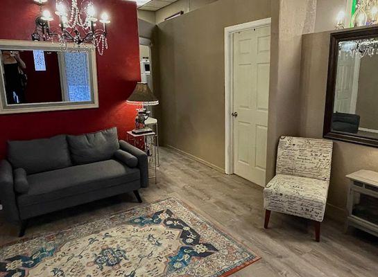 Inside Tami & Co
Suite 105
Ptera Tattoo has a private room inside.