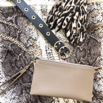 Unbranded, on trend, high quality wholesale fashion jewelry, clothing and accessories.  We don't brand so you can!  Wholesale Only!