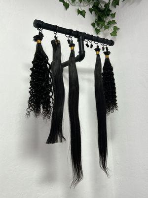 Offers hair extensions