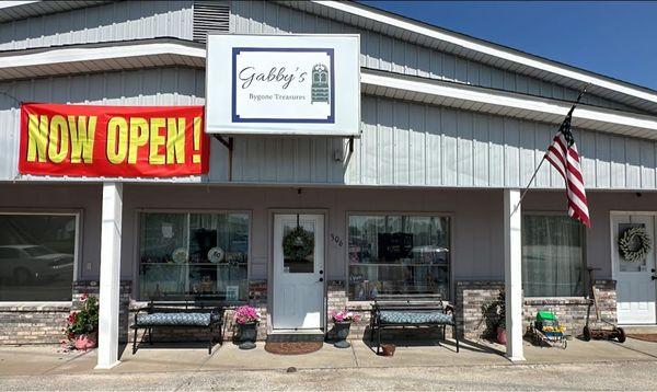 Gabby’s Bygone Treasures