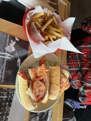 Paul's Deli & Neighborhood Restaurant