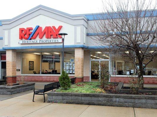 Tamblyn Abrusci-RE/MAX Heritage Properties