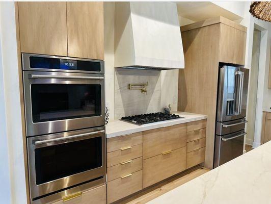 LA Home Custom Cabinetry