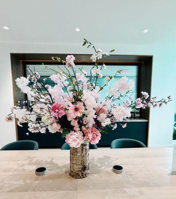 Del Monaco Floral Design & Decor