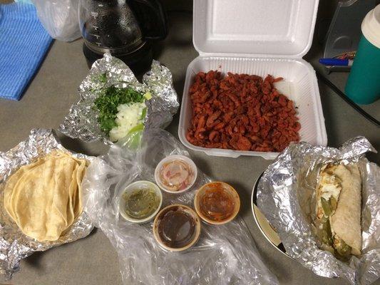 1lb of el pastor with all the fixing.