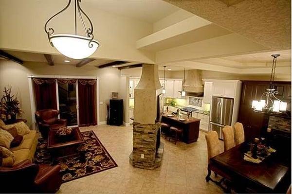 Terri Hash - Distinctive Properties, Inc