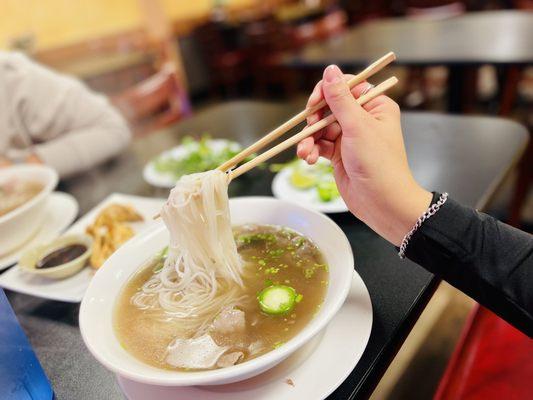 Eyeround Pho