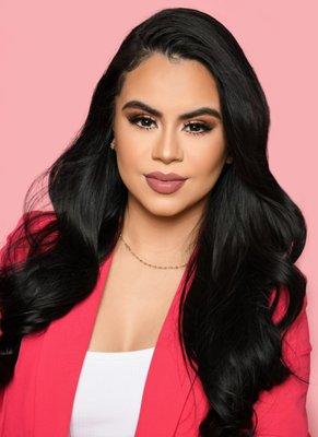 Artist: Lesly Marlene